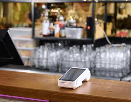 Zeller - Terminal 1 in White, bar countertop